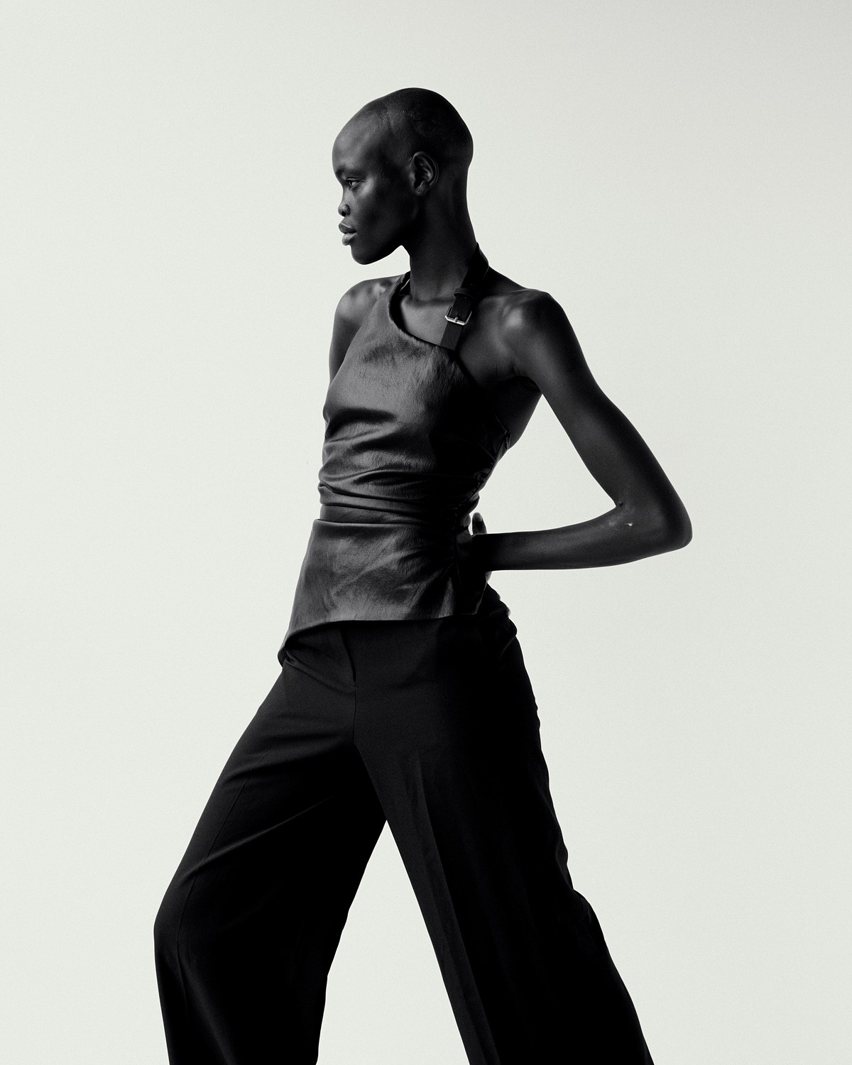 Linah — Revue Management model, photo 16