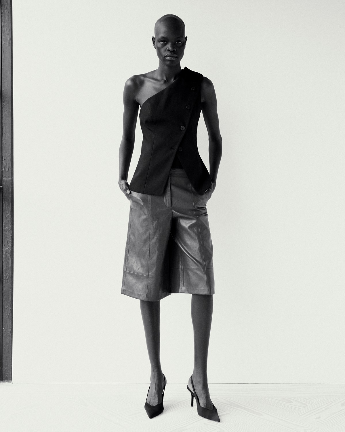 Linah — Revue Management model, photo 17